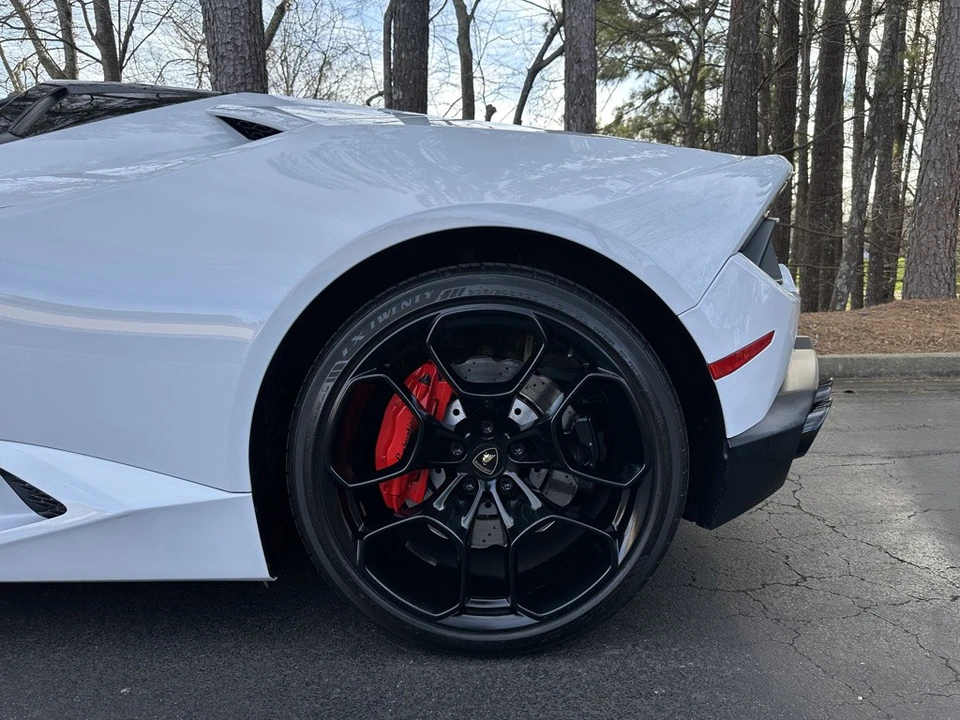 2017 Lamborghini Huracan LP580-2 - Image 10 of 21
