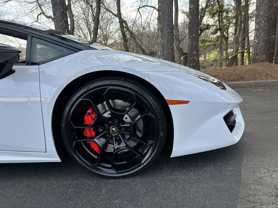 2017 Lamborghini Huracan LP580-2 - Image 14 of 21