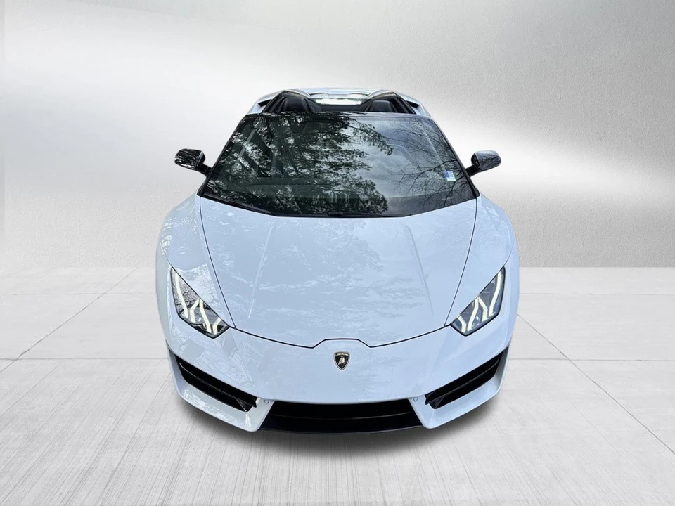 2017 Lamborghini Huracan LP580-2 - Image 2 of 21