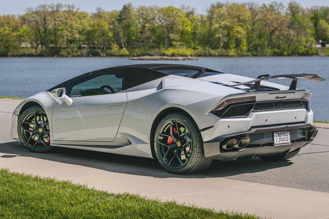 2017 Lamborghini Huracan LP580-2 - Image 4 of 25