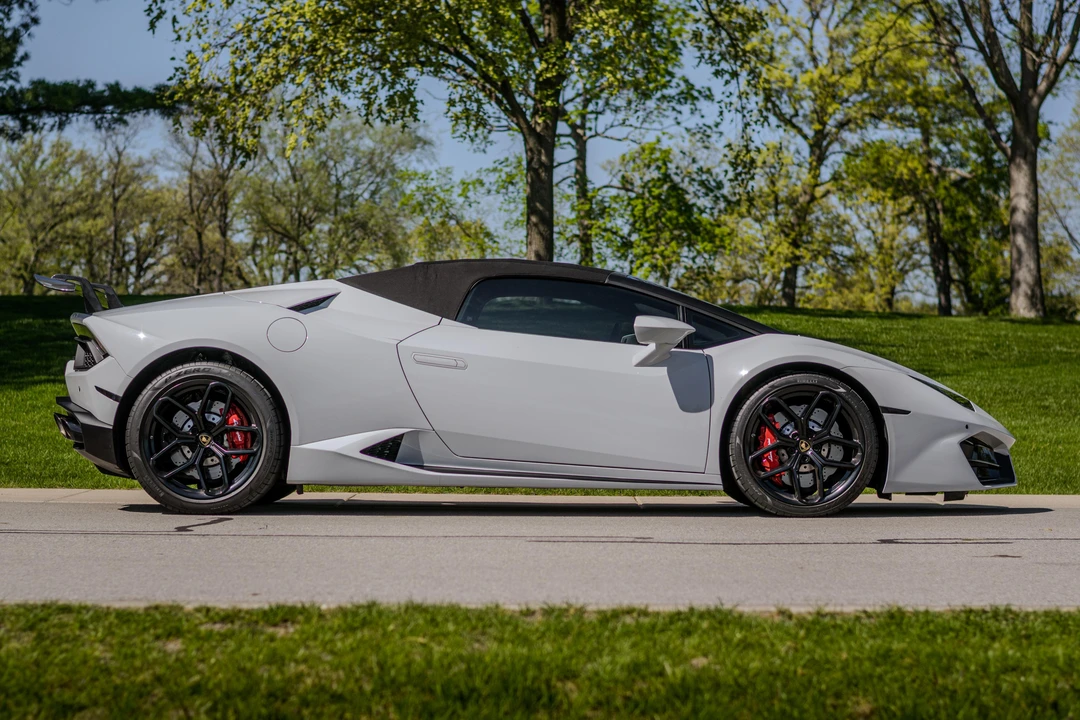 2017 Lamborghini Huracan LP580-2 - Image 13 of 25