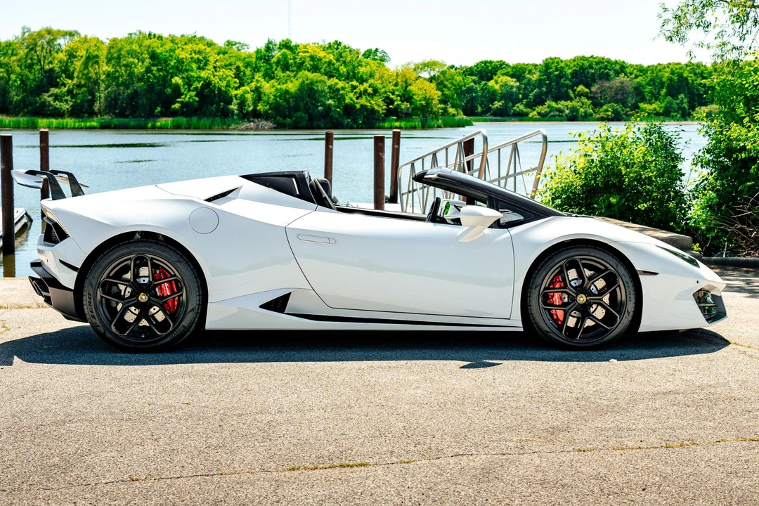 2017 Lamborghini Huracan LP580-2 - Image 3 of 25