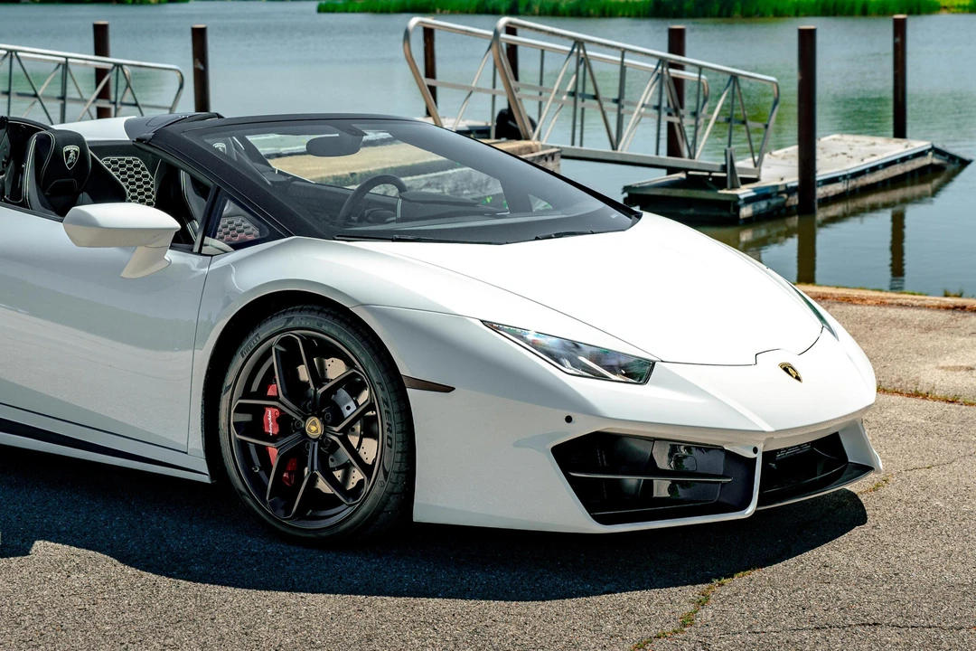 2017 Lamborghini Huracan LP580-2 - Image 15 of 25