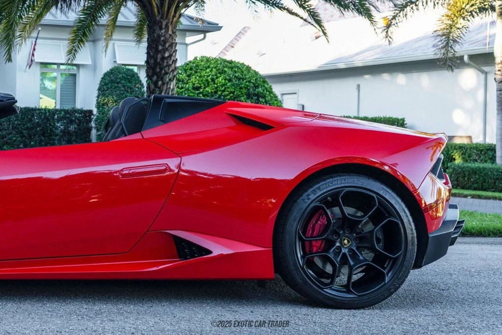 2017 Lamborghini Huracan LP580-2 - Image 5 of 12