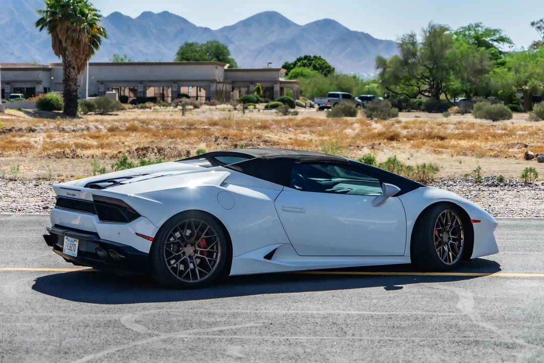 2017 Lamborghini Huracan LP580-2 - Image 25 of 26