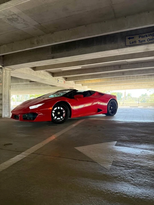 2017 Lamborghini Huracan LP580-2 - Image 6 of 8