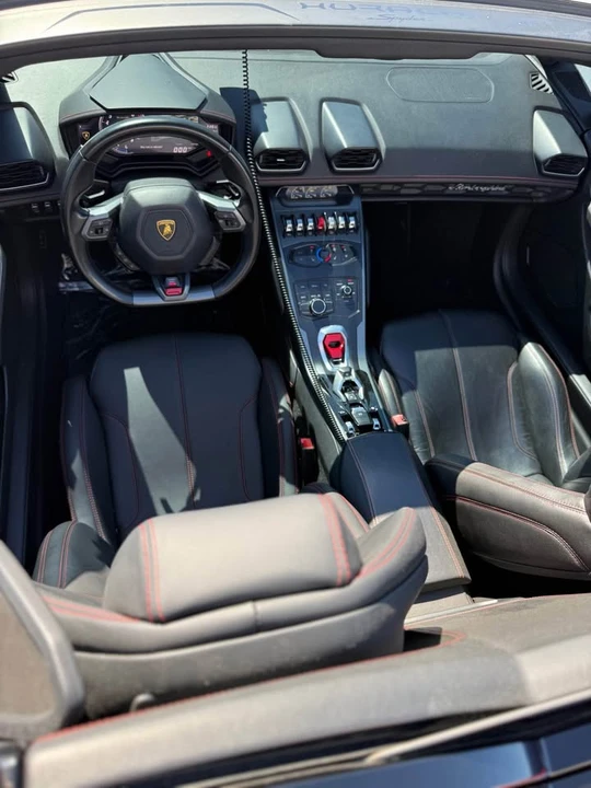 2017 Lamborghini Huracan LP580-2 - Image 5 of 8