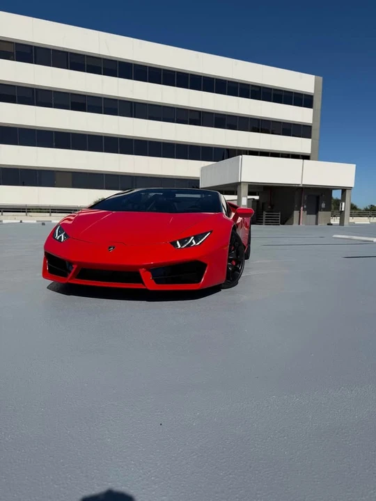 2017 Lamborghini Huracan LP580-2 - Image 3 of 8