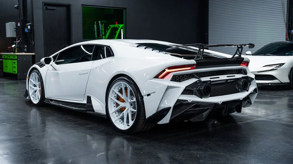 2017 Lamborghini Huracan LP580-2 - Image 9 of 31