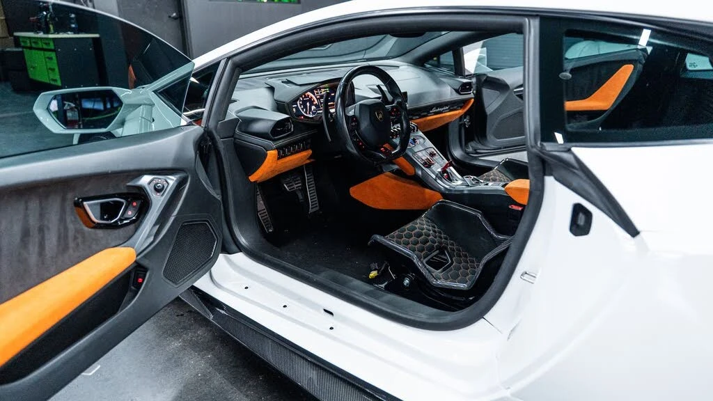 2017 Lamborghini Huracan LP580-2 - Image 25 of 31