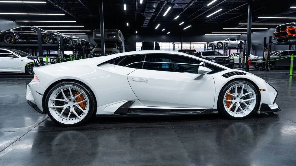 2017 Lamborghini Huracan LP580-2 - Image 4 of 31