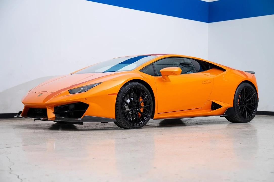 2017 Lamborghini Huracan LP580-2 - Image 3 of 31
