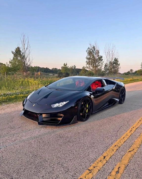 2017 Lamborghini Huracan LP580-2 - Image 2 of 13