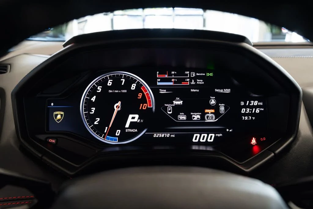 2017 Lamborghini Huracan LP580-2 - Image 11 of 25