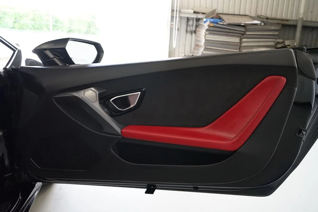 2017 Lamborghini Huracan LP580-2 - Image 18 of 23