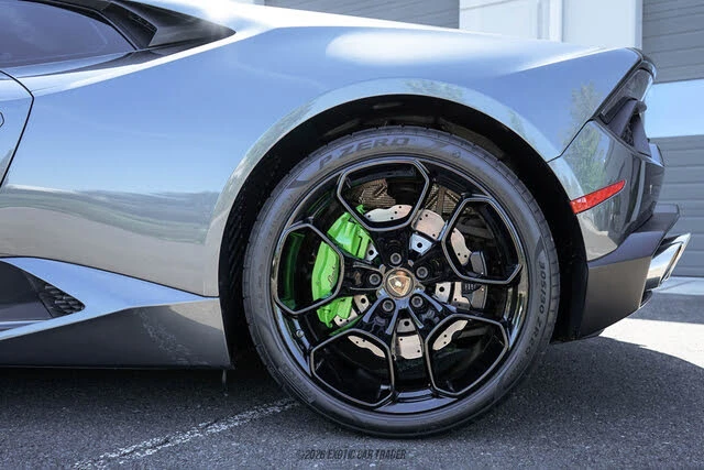 2017 Lamborghini Huracan LP580-2 - Image 5 of 31