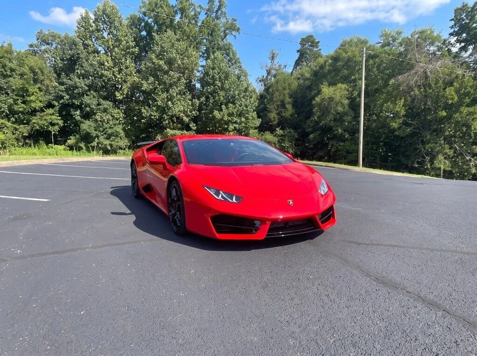 2017 Lamborghini Huracan LP580-2 - Image 4 of 13