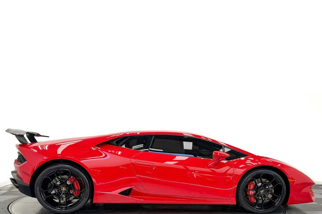 2017 Lamborghini Huracan LP580-2 - Image 2 of 28