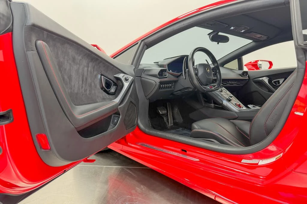 2017 Lamborghini Huracan LP580-2 - Image 24 of 28
