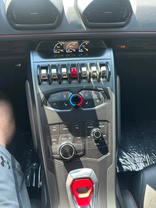 2017 Lamborghini Huracan LP580-2 - Image 11 of 13
