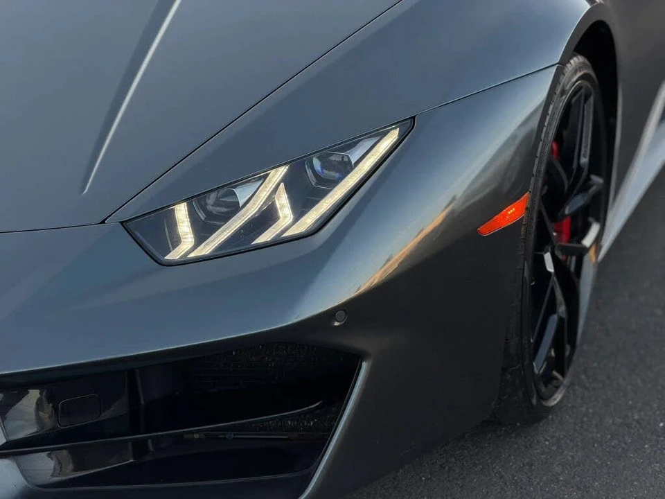 2017 Lamborghini Huracan LP580-2 - Image 7 of 31