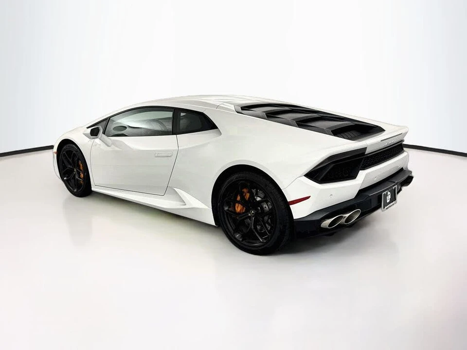 2017 Lamborghini Huracan LP580-2 - Image 7 of 28