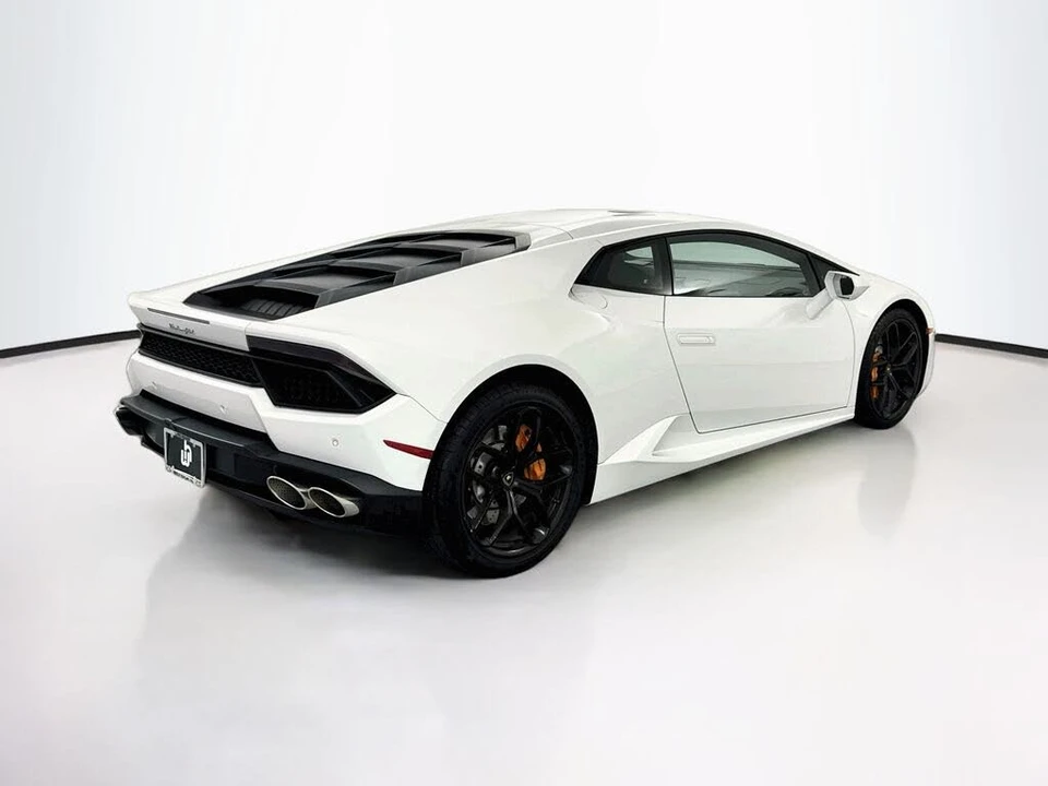 2017 Lamborghini Huracan LP580-2 - Image 5 of 28