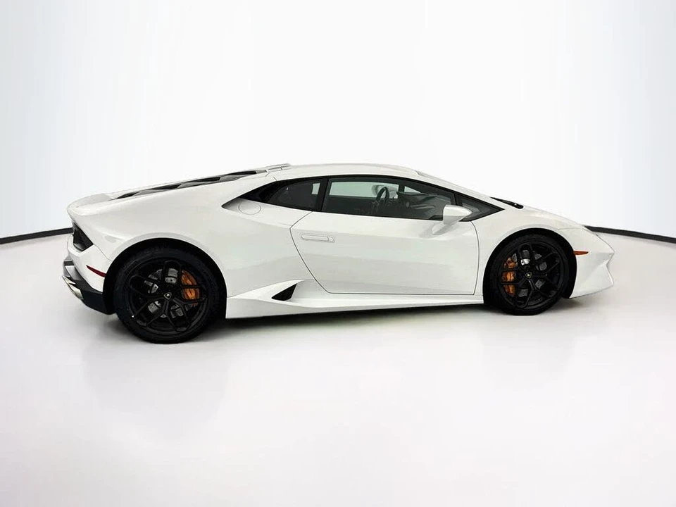 2017 Lamborghini Huracan LP580-2 - Image 4 of 28