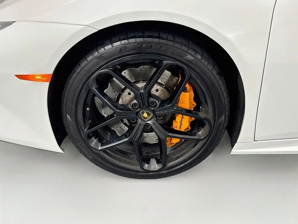 2017 Lamborghini Huracan LP580-2 - Image 27 of 28