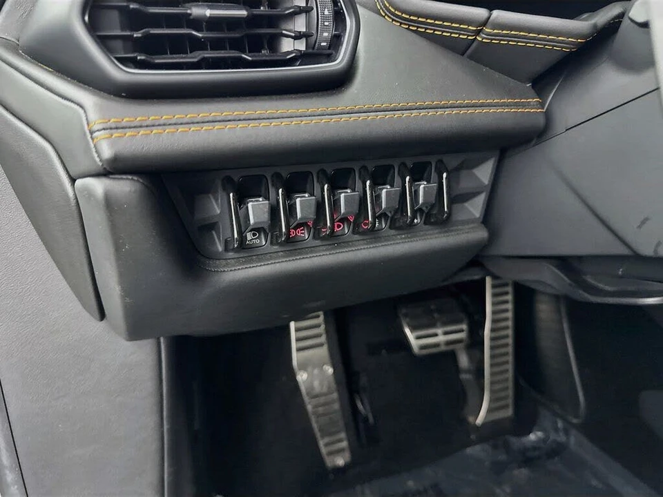 2017 Lamborghini Huracan LP580-2 - Image 10 of 28
