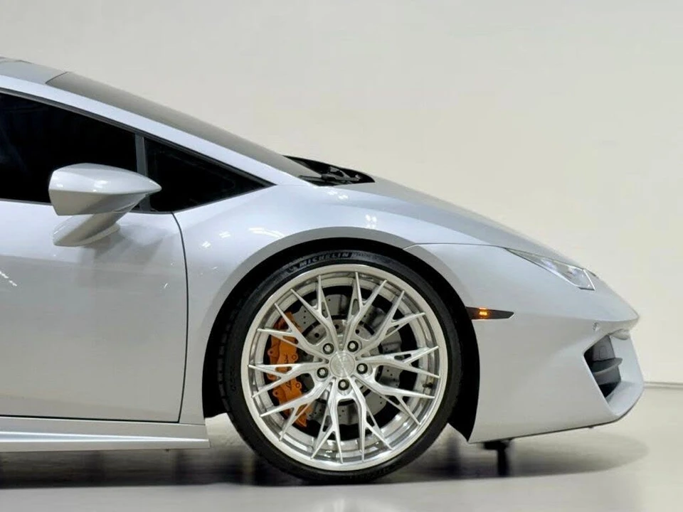 2017 Lamborghini Huracan LP580-2 - Image 11 of 31