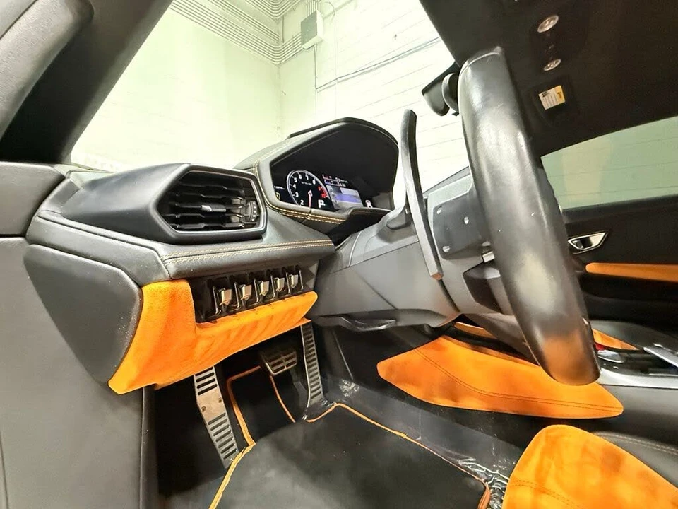 2017 Lamborghini Huracan LP580-2 - Image 28 of 31