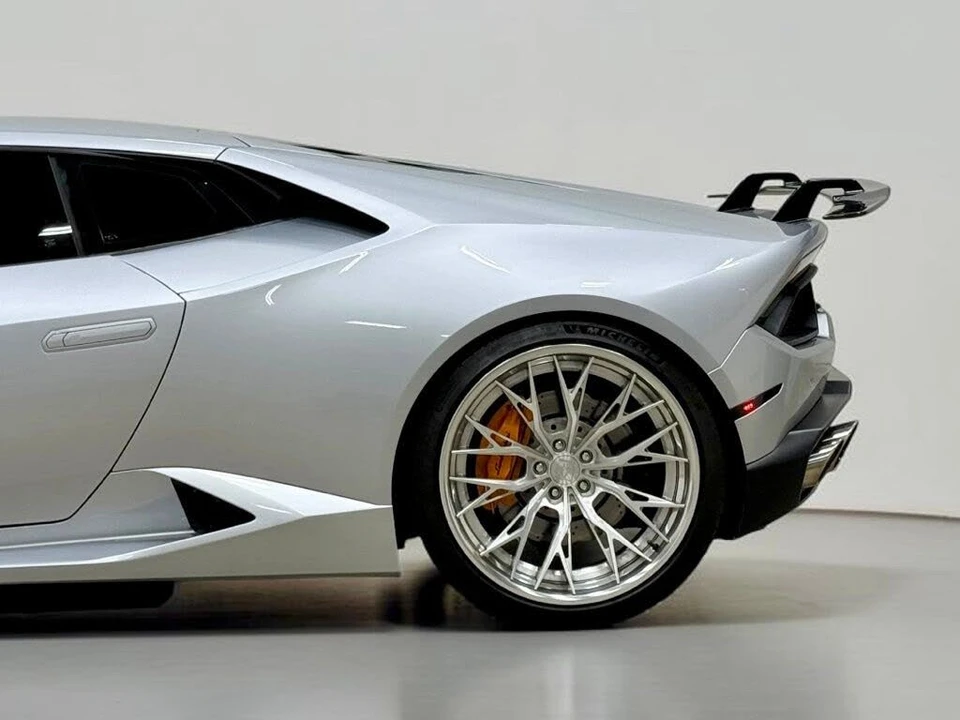 2017 Lamborghini Huracan LP580-2 - Image 14 of 31