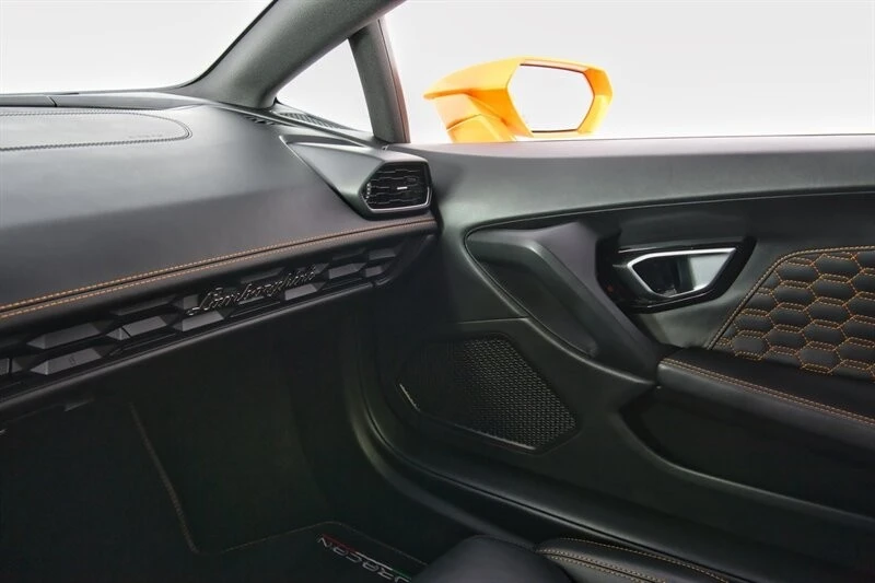 2017 Lamborghini Huracan LP610-4 - Image 26 of 31