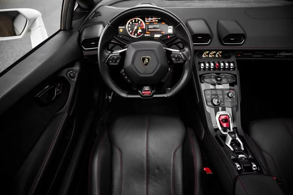 2017 Lamborghini Huracan LP610-4 - Image 6 of 7
