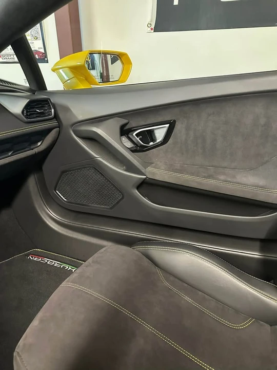 2017 Lamborghini Huracan LP610-4 - Image 7 of 11