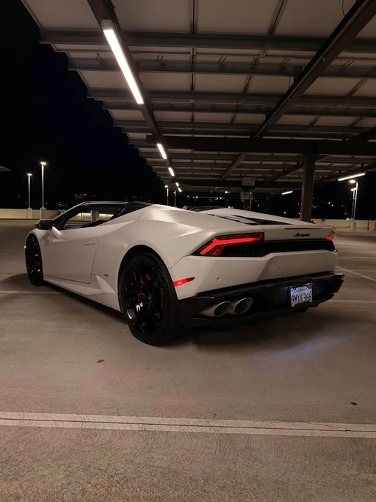 2017 Lamborghini Huracan LP610-4 - Image 3 of 9