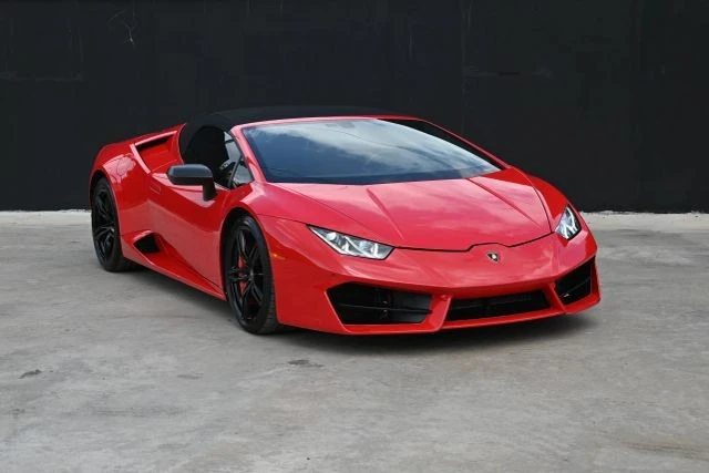 2017 Lamborghini - Image 3 of 26