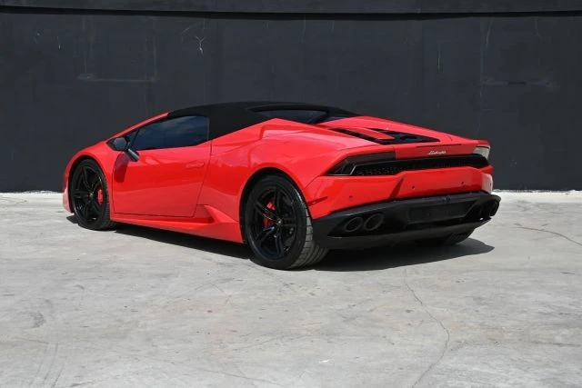2017 Lamborghini - Image 9 of 26