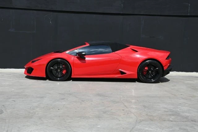 2017 Lamborghini - Image 11 of 26