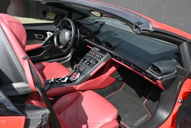 2017 Lamborghini - Image 20 of 26