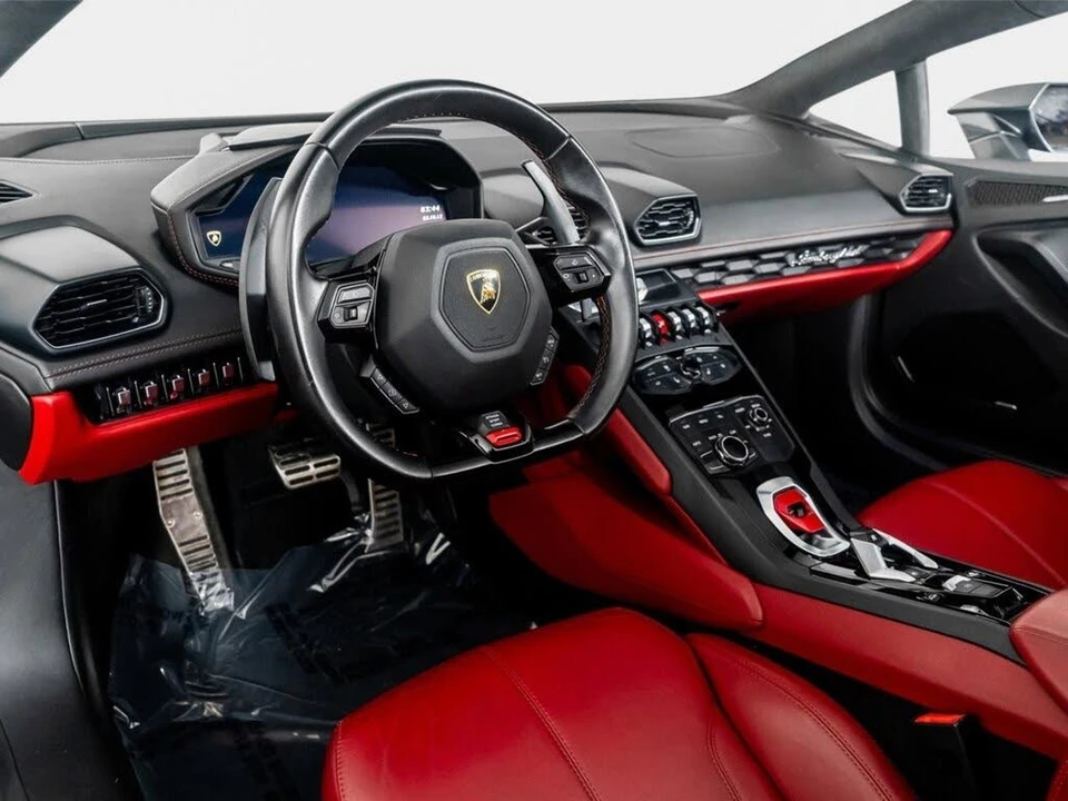 2017 Lamborghini Huracan LP610-4 - Image 2 of 31