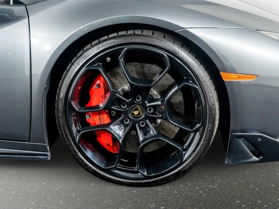 2017 Lamborghini Huracan LP610-4 - Image 8 of 31