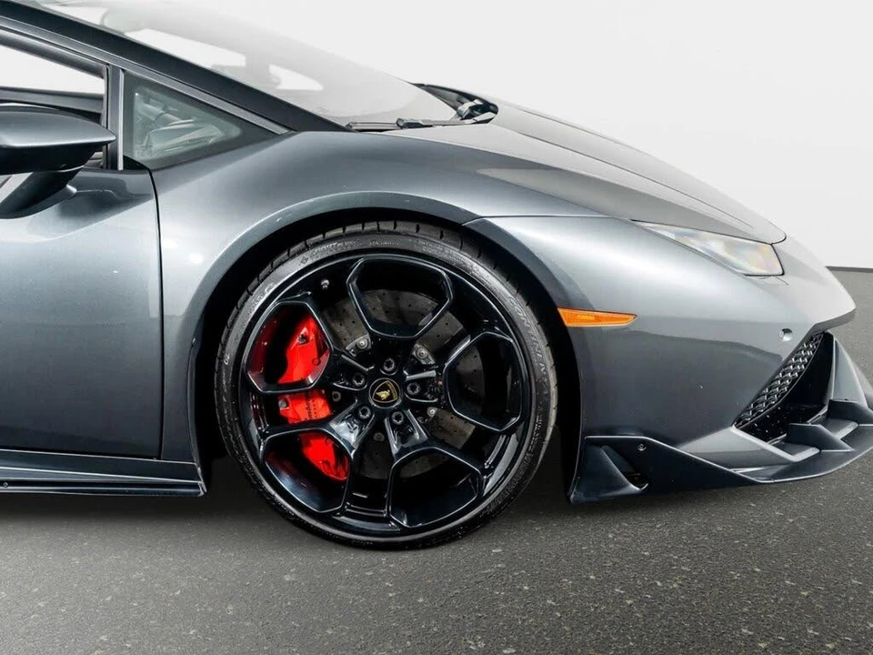 2017 Lamborghini Huracan LP610-4 - Image 7 of 31
