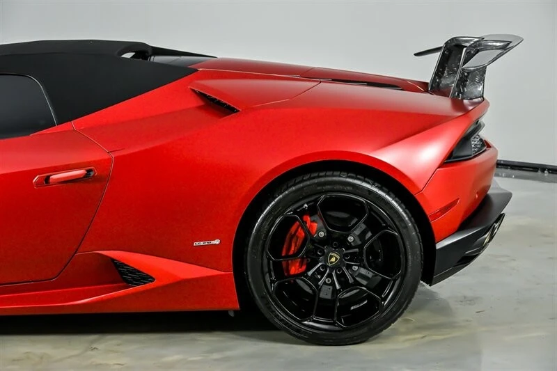2017 Lamborghini Huracan LP610-4 - Image 9 of 12