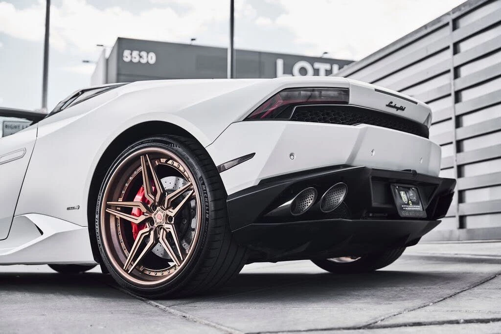 2017 Lamborghini Huracan LP610-4 - Image 14 of 31