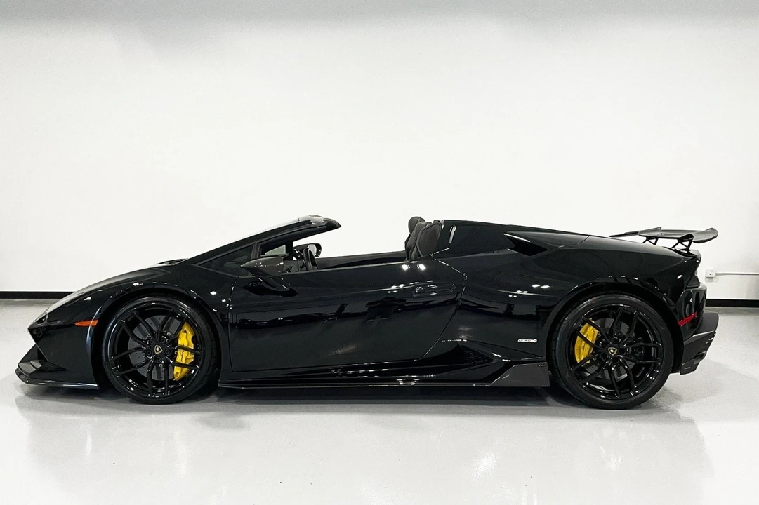 2017 Lamborghini Huracan LP610-4 - Image 2 of 12
