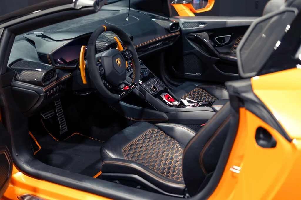 2017 Lamborghini Huracan LP610-4 - Image 2 of 31