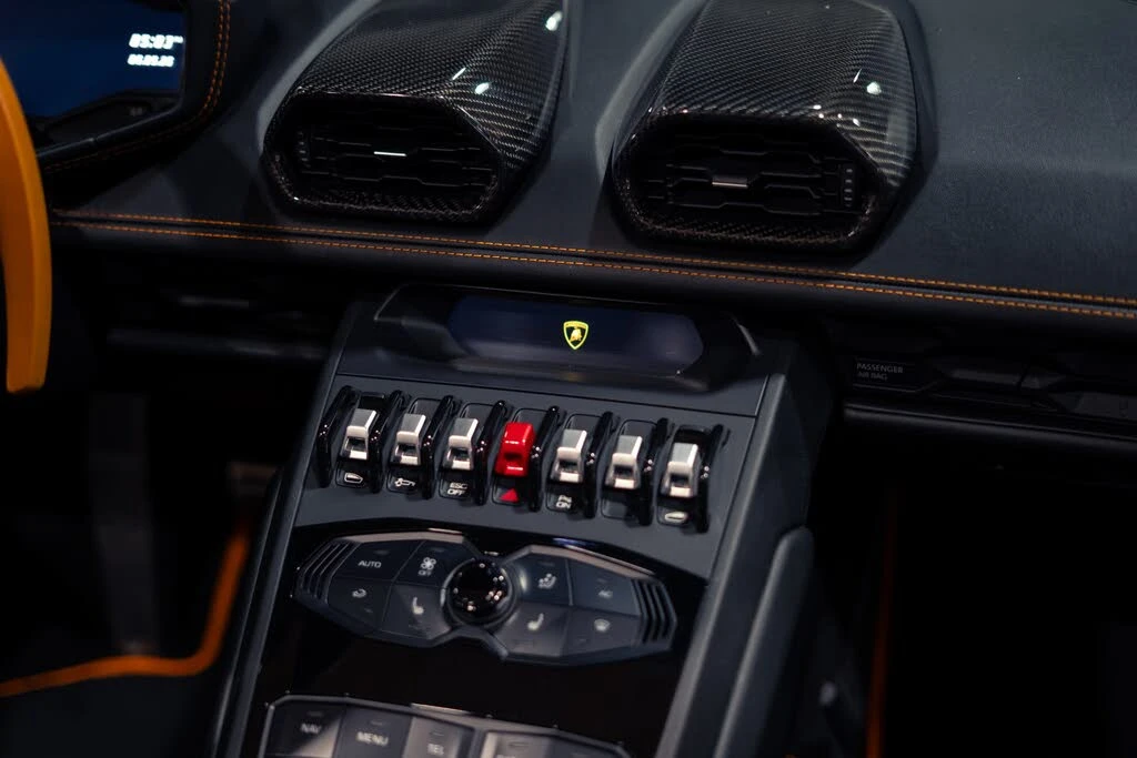 2017 Lamborghini Huracan LP610-4 - Image 15 of 31