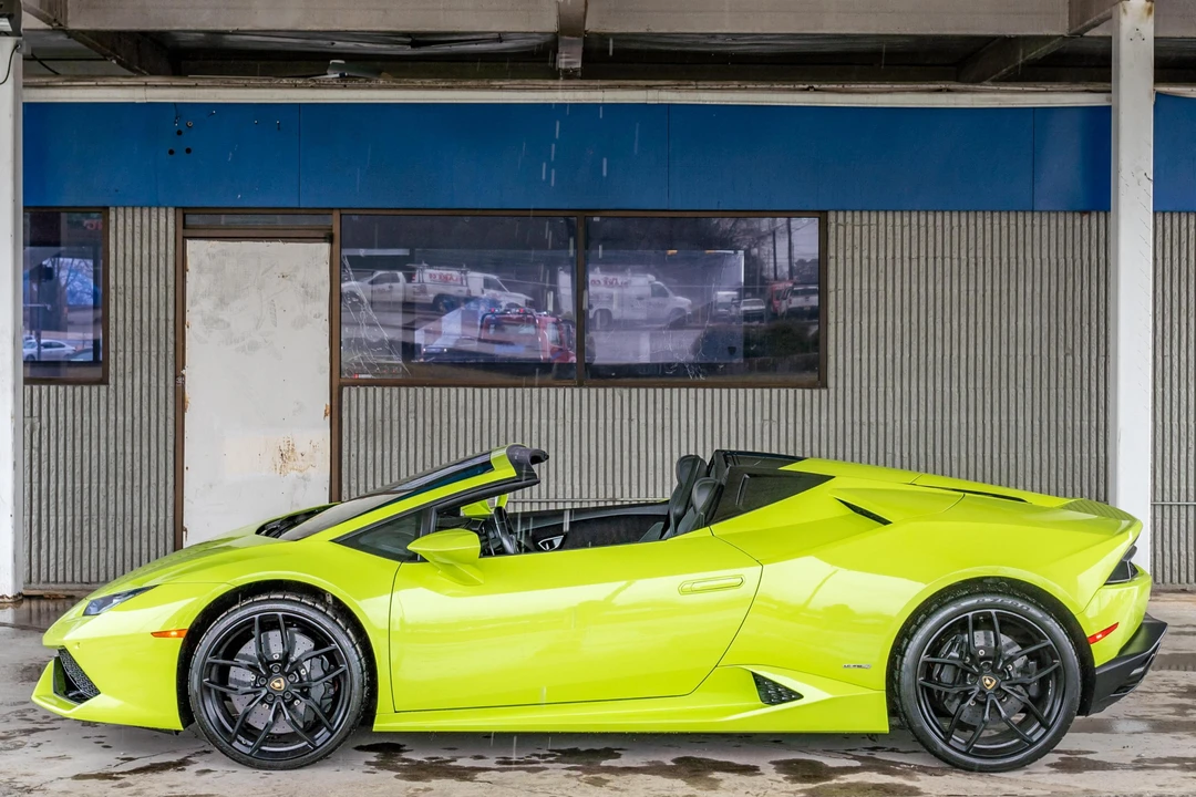 2017 Lamborghini Huracan LP610-4 - Image 3 of 31